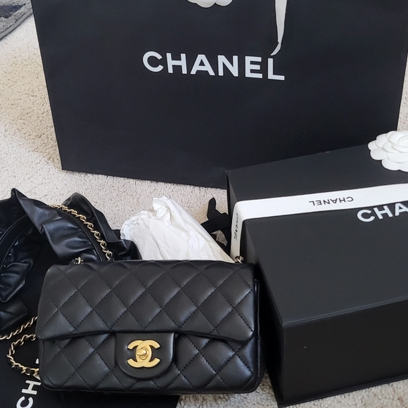 Chanel romance flap bag - Picture 1 of 8